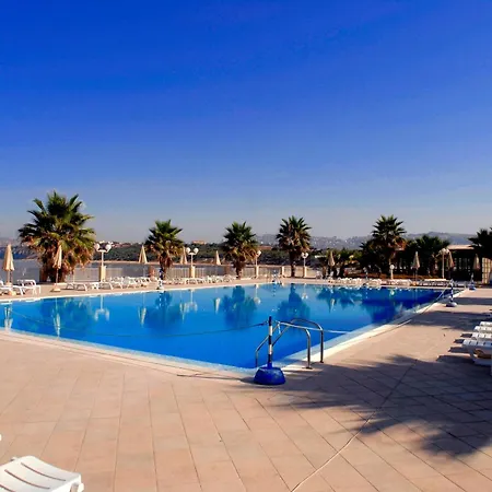 Dioscuri Bay Palace
