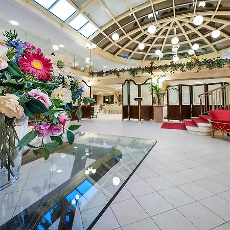 Dioscuri Bay Palace מלון סן לאונה