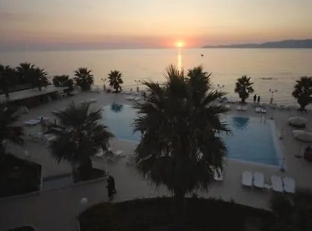 Dioscuri Bay Palace מלון