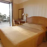 Dioscuri Bay Palace 4*