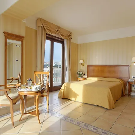 Dioscuri Bay Palace 4* San Leone