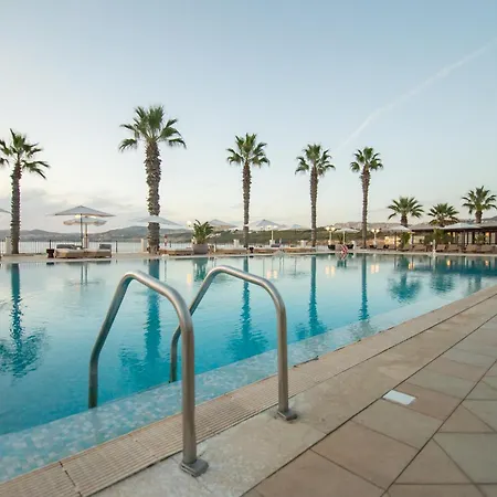 Dioscuri Bay Palace Hotel 4*