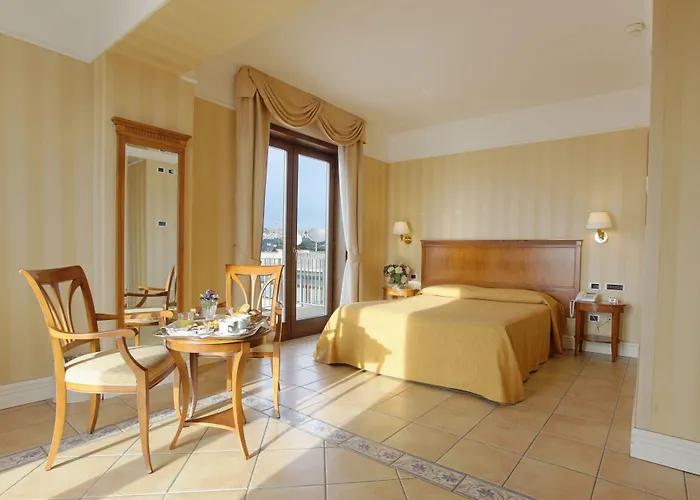 Dioscuri Bay Palace 4* San Leone