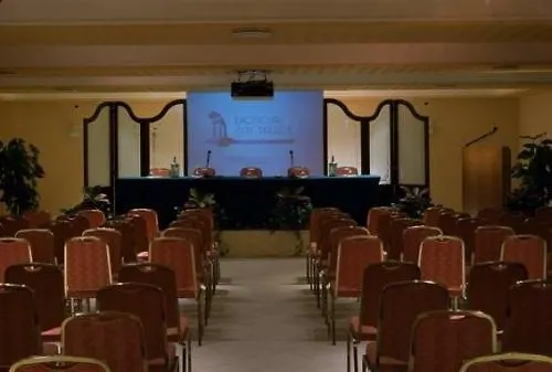 Dioscuri Bay Palace 4* San Leone